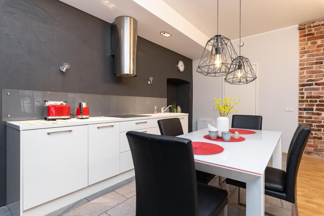 Stylish Apartment With Parking In Telliskivi Tallinn Luaran gambar